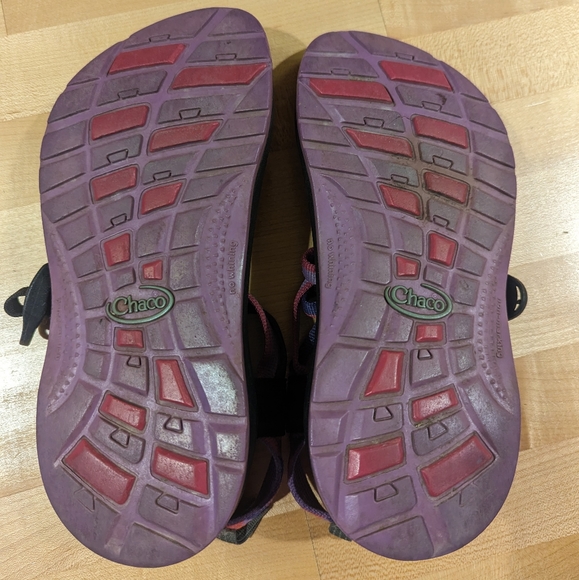 Chacos Kid’s Size 3 Pink/Purple - Picture 2 of 4